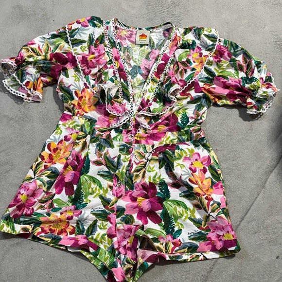 Farm Rio Off-White Painted Flowers Romper - Picture 4 of 11